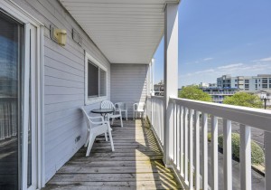 tiffbysea219d-10-balcony.jpg