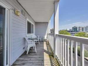 tiffbysea219d-10-balcony.jpg