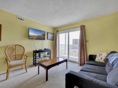 tiffbysea219d-2-living-area.jpg