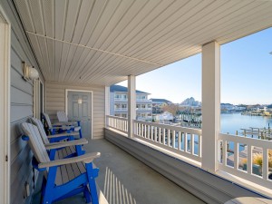 harbortown204d-3-balcony-new.jpg