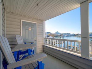 harbortown204d-4-balcony-new.jpg