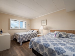 excalibur203-17-bedroom-2.jpg