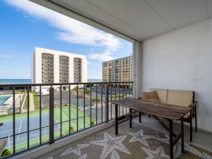 excalibur203-3-balcony.jpg