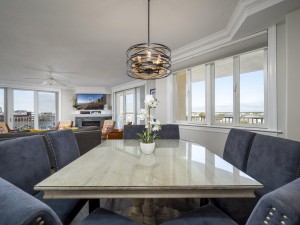 southbeach509-17-dining.jpg