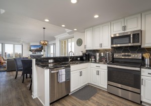 southbeach509-19-kitchen.jpg