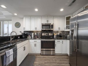 southbeach509-20-kitchen.jpg