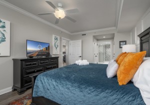 southbeach509-26-primary-bedroom.jpg