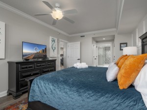 southbeach509-26-primary-bedroom.jpg