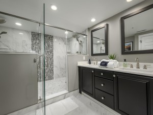 southbeach509-27-primary-bath.jpg