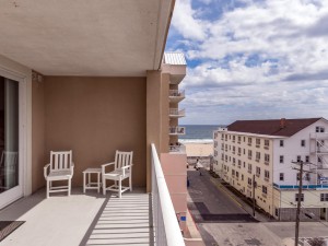 southbeach509-4314viewfrombalcony.jpg