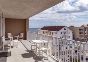 southbeach509-4316balcony.jpg
