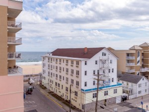 southbeach509-4323viewofbeachandboardwalk.jpg