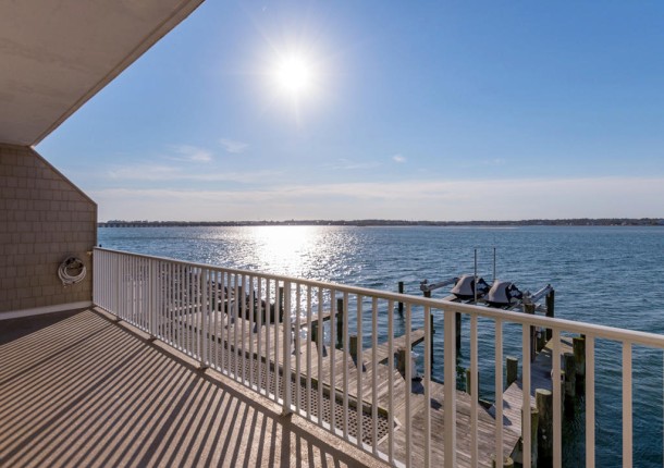 southbay102-3094balcony.jpg