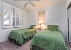 southbay102-bedroom3.jpg
