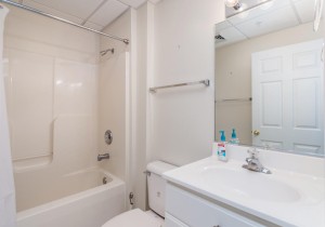 princessirene302-3bath2.jpg
