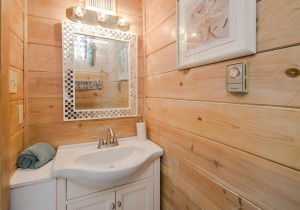 13ahalfbath.jpg