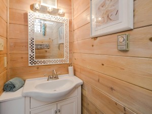 13ahalfbath.jpg
