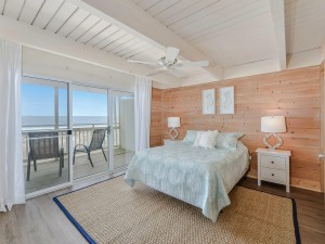 14summerplace8bedroom1.jpg