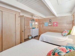 23bedroom2.jpg