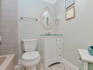 24summerplace8bath2.jpg