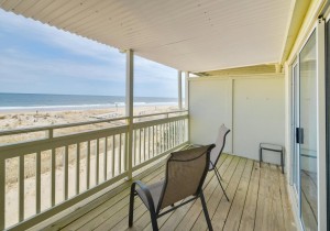 33balcony.jpg