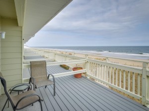 34oceanfrontbalcony.jpg