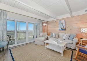 4summerplace8livingarea.jpg