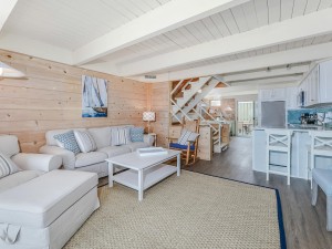 6summerplace8livingarea.jpg