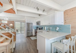 9summerplace8kitchen.jpg