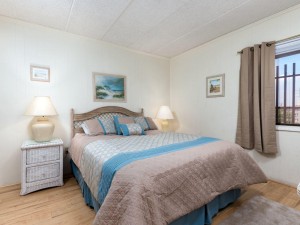 shorelea301-bedroomnewowner.jpg