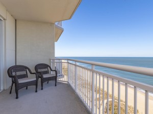 gateway1009-19balconynorth.jpg