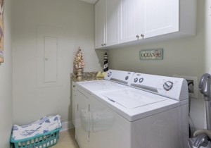 gateway1009-22laundry.jpg