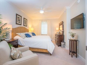 masterbedroomowner2cc.jpg