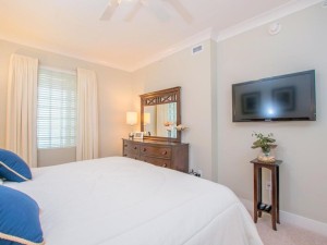 masterbedroomowner3cc.jpg