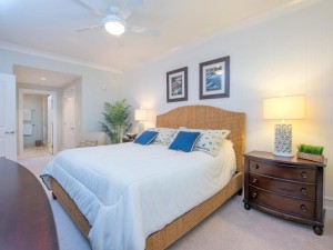 masterbedroomownersuppliedphotocc.jpg