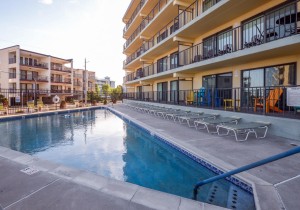 db411-7058-pool.jpg