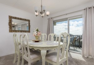 diamondhead507-14diningarea.jpg