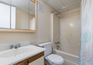 diamondhead507-9bath2.jpg