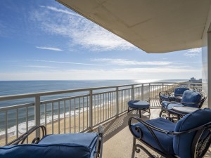 gateway1206-1-balcony.jpg