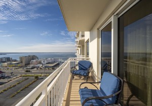 gateway1206-12-bay-view.jpg