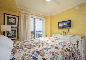 gateway1206-24-bedroom-4.jpg
