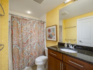 gateway1206-27-bath-3.jpg
