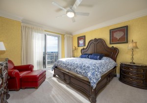 gateway1206-31-primary-bedroom.jpg