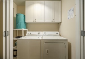 gateway1206-36-laundry.jpg
