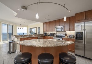 gateway1213-13-kitchen.jpg