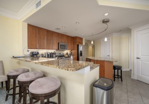 gateway1213-17-kitchen.jpg