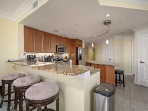 gateway1213-17-kitchen.jpg