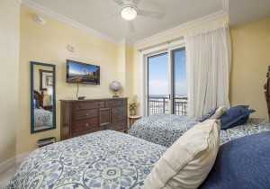 gateway1213-19-bedroom-2.jpg
