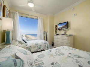 gateway1213-21-bedroom-3.jpg