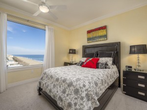 gateway1213-23-bedroom-4.jpg